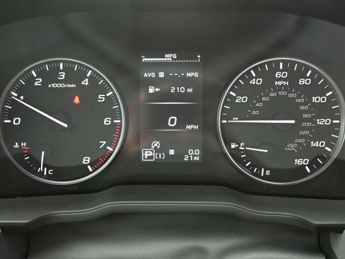 Used 2025 Subaru Crosstrek 2.0i Premium AWD/4WD image 20