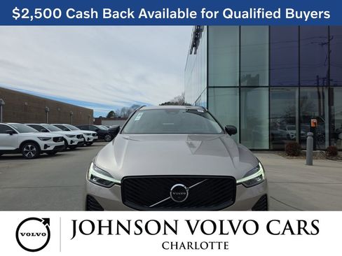 New 2026 Volvo XC60 B5 Ultra w/ Protection Package Premier image 2