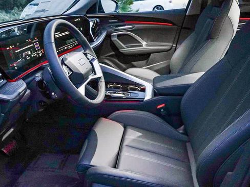 New 2025 Audi Q5 Premium Plus image 20