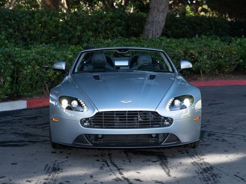 Used 2015 Aston Martin V8 Vantage GT image 6