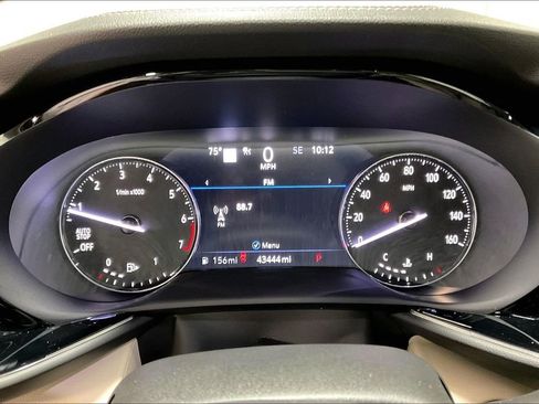 Used 2022 Buick Envision Avenir w/ Technology Package II FWD image 27
