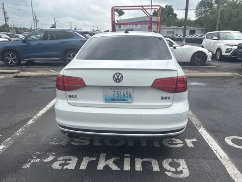 Used 2017 Volkswagen Jetta GLI FWD image 14