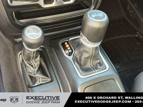 Used 2022 Jeep Wrangler Unlimited Sahara w/ Cold Weather Group image 17