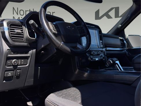 Used 2022 Ford F150 XLT w/ Equipment Group 302A High image 8