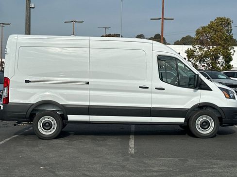 New 2026 Ford Transit 250 Base image 3