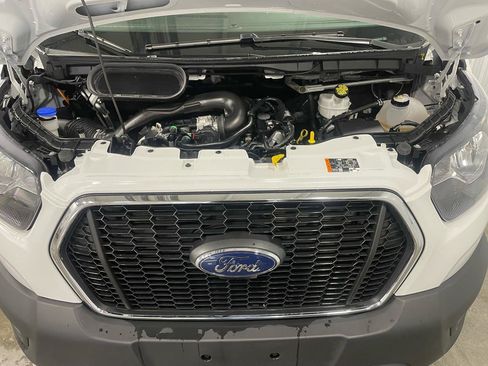 Used 2024 Ford Transit 250 XL w/ Exterior Upgrade Package image 38
