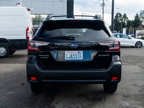 Used 2024 Subaru Outback Premium image 5