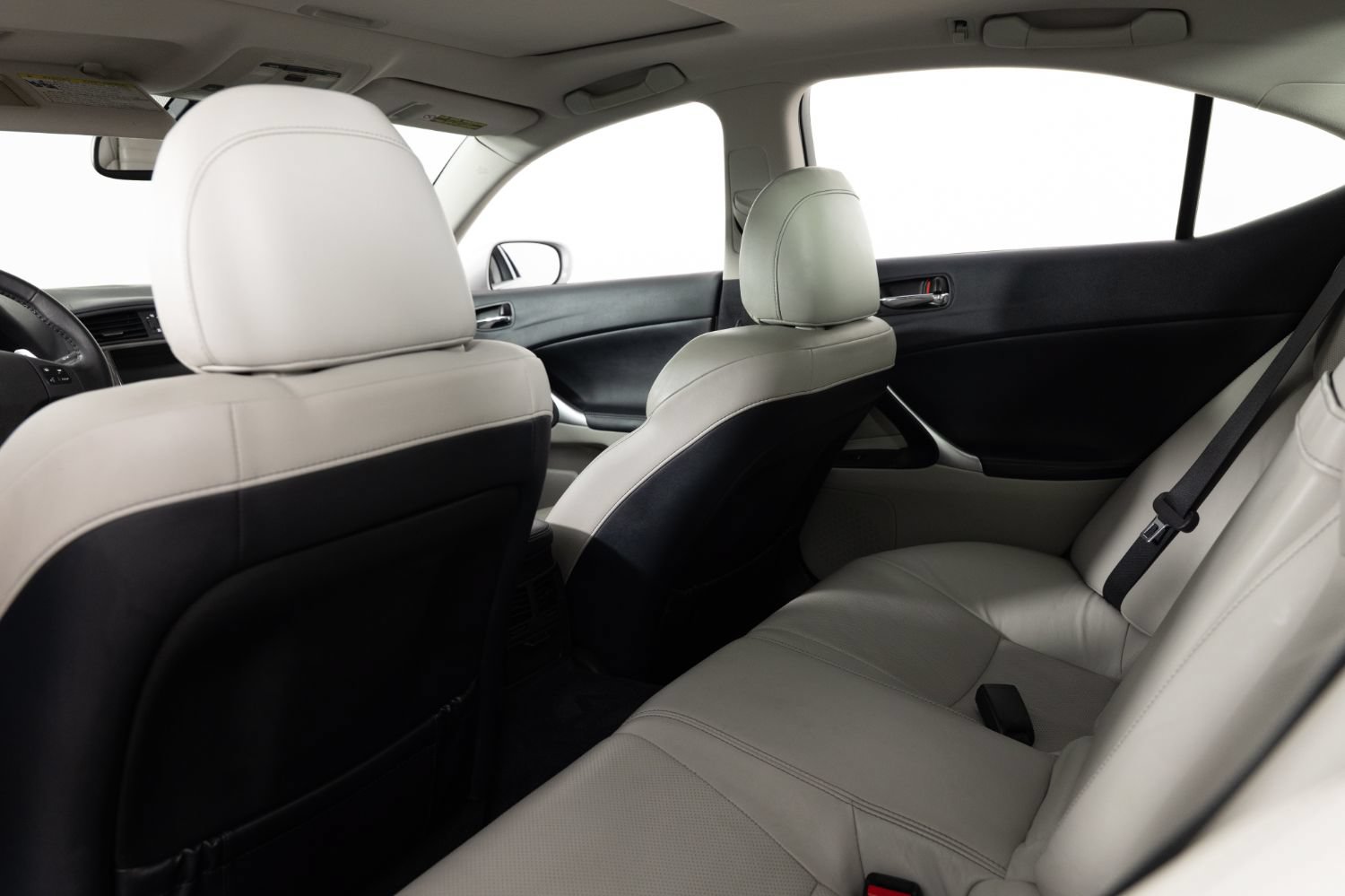 Used 2010 Lexus IS 250 w/ Premium Pkg Value Edition RWD image 19