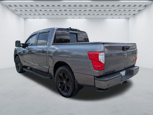 Used 2024 Nissan Titan SV w/ SV Convenience Package RWD image 6