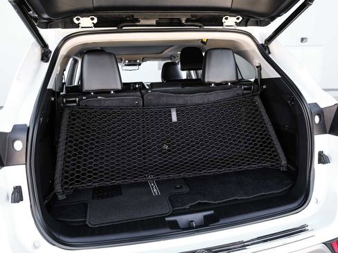 Used 2021 Toyota Highlander Platinum image 54