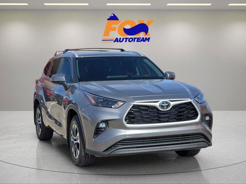 New 2026 Toyota Highlander XLE image 6