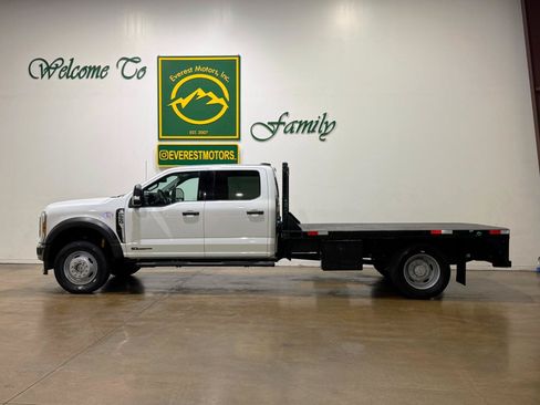 Used 2024 Ford F550 4x4 Crew Cab Super Duty w/ XLT Value Package image 5