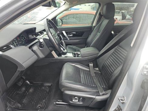 Used 2022 Land Rover Discovery Sport SE image 3
