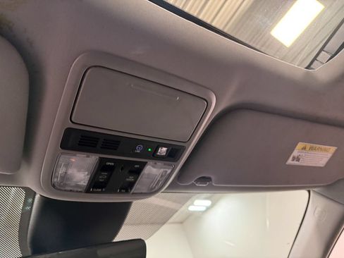 Used 2023 Honda Odyssey Touring image 91