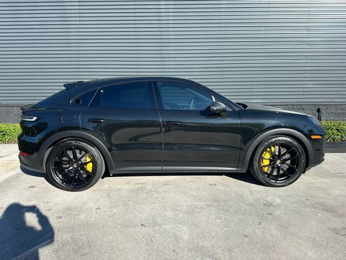 Used 2025 Porsche Cayenne GTS image 10