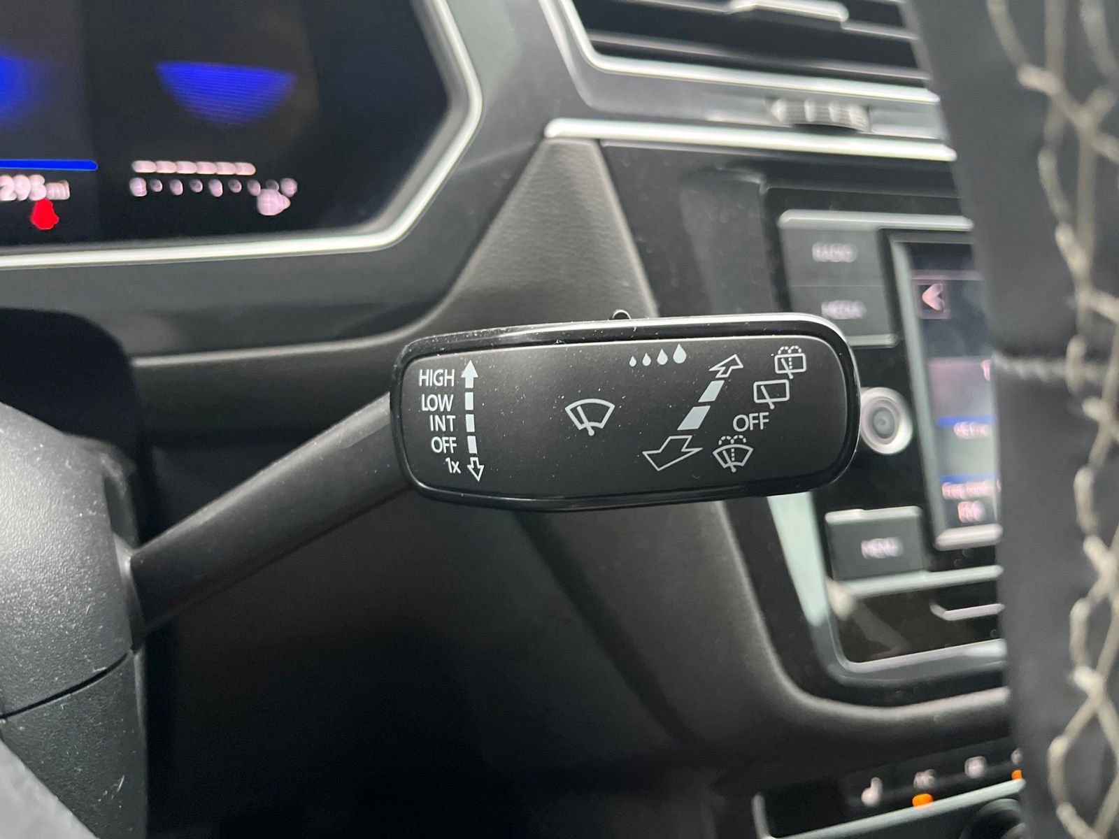 Used 2024 Volkswagen Tiguan S FWD image 17