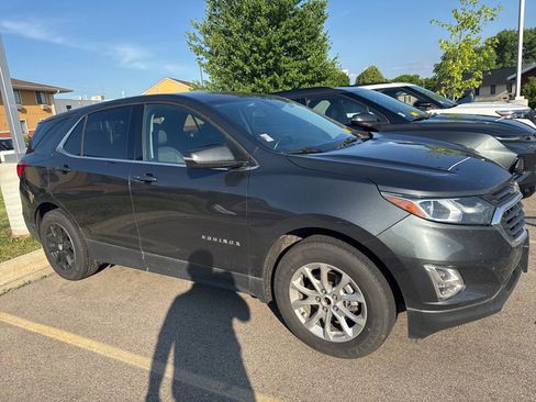 Used 2018 Chevrolet Equinox LT AWD/4WD image 2