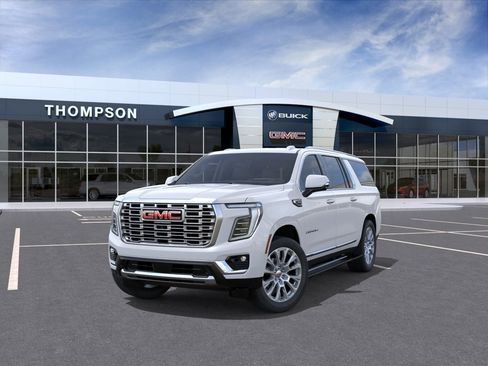 New 2026 GMC Yukon XL Denali AWD/4WD image 32