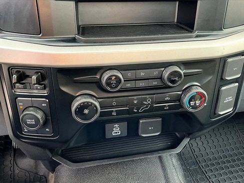 Used 2024 Ford F250 XL w/ Snow Plow/Camper Package image 18