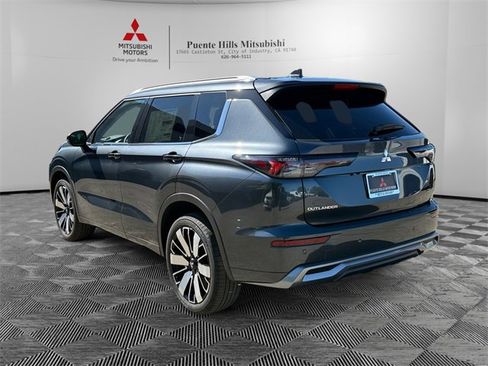 New 2025 Mitsubishi Outlander SEL image 7