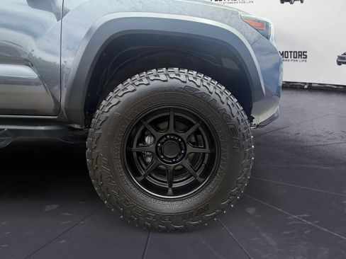 Used 2021 Toyota Tacoma TRD Pro AWD/4WD image 28