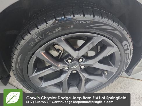 Used 2022 Dodge Charger SXT w/ Blacktop Package RWD image 33