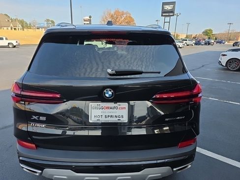 Used 2025 BMW X5 sDrive40i image 4