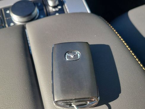 New 2026 MAZDA CX-90 Plug-In Hybrid w/ Preferred image 33