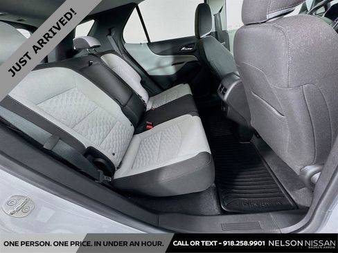 Used 2018 Chevrolet Equinox LT image 26