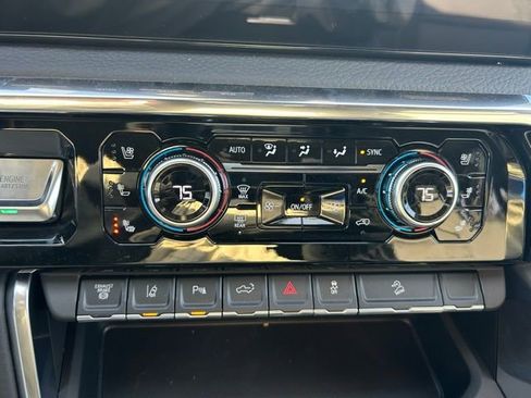 New 2025 GMC Sierra 2500 Denali w/ Denali Reserve Package image 26