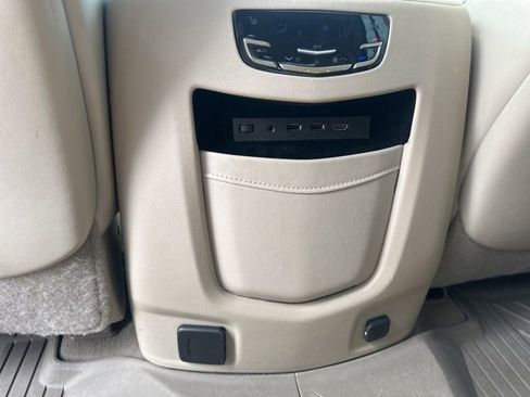 Used 2020 Cadillac Escalade Luxury image 26