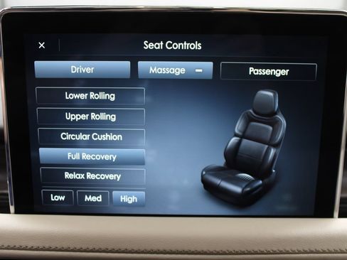 Used 2022 Lincoln Aviator Reserve w/ Equipment Group 201A AWD/4WD image 26