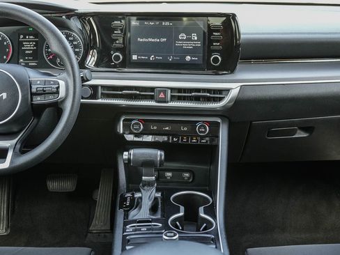 Used 2023 Kia K5 LXS FWD image 16