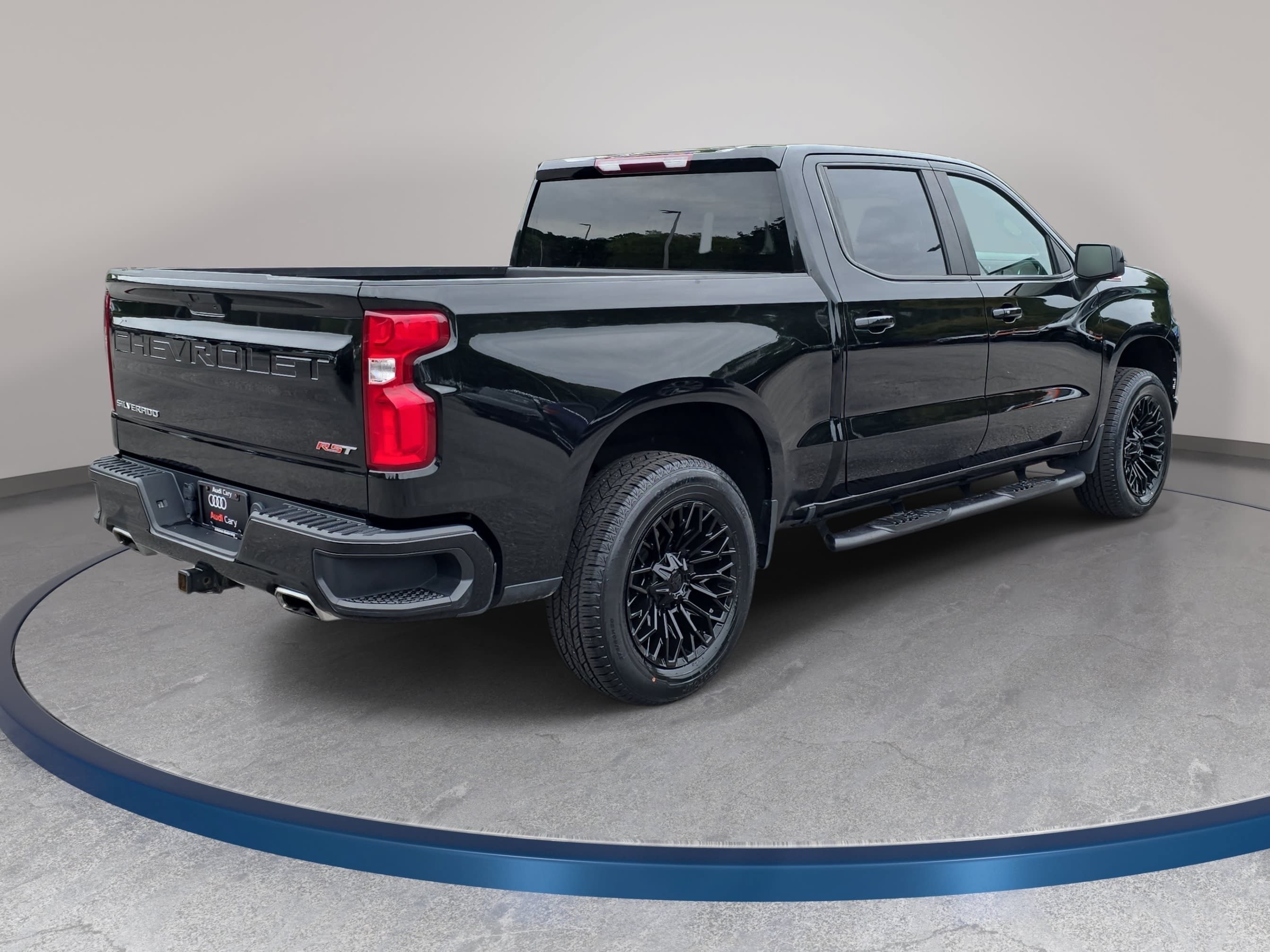 Used 2022 Chevrolet Silverado 1500 RST w/ Z71 Off-Road Package AWD/4WD image 5