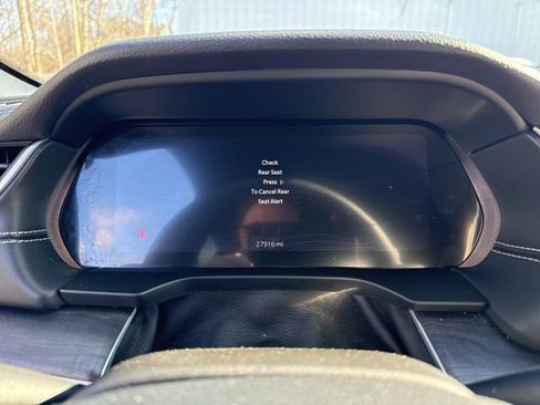 Certified 2023 Jeep Grand Cherokee Limited w/ Luxury Tech Group II image 12