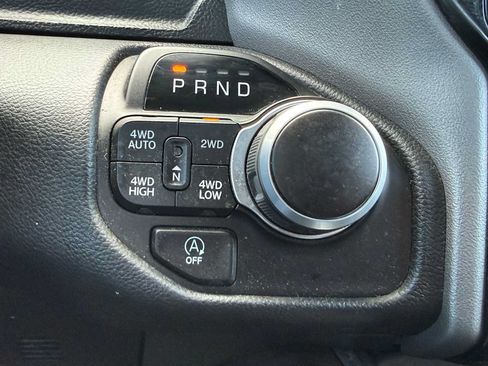 Used 2024 RAM 1500 Big Horn AWD/4WD image 30