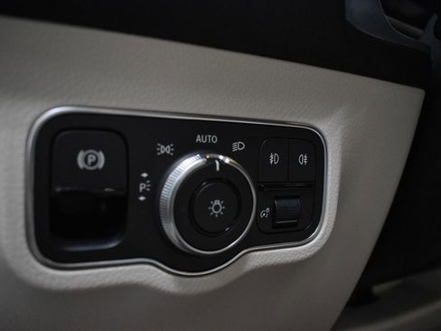 Certified 2024 Mercedes-Benz GLB 250 4MATIC image 27