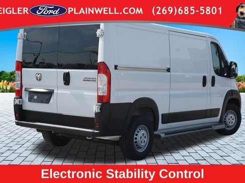 Used 2025 RAM ProMaster 2500 w/ U-Haul Equipment Group FWD image 5