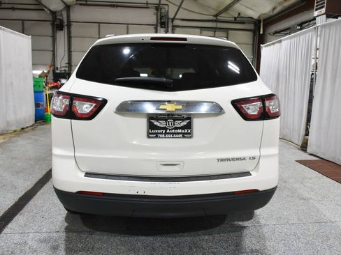 Used 2015 Chevrolet Traverse LS image 5