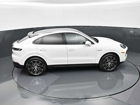 New 2025 Porsche Cayenne E-Hybrid image 42