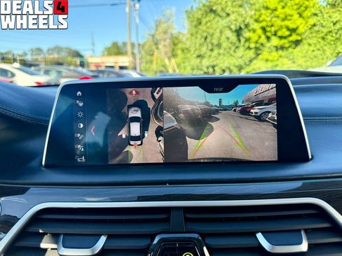 Used 2018 BMW 740i xDrive AWD/4WD image 20