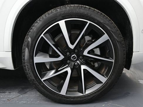 Used 2024 Volvo XC90 B5 Plus image 15