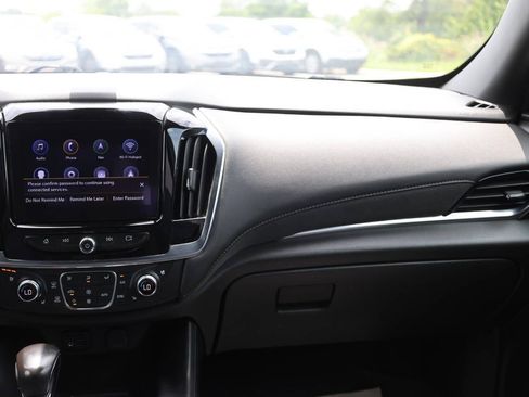 Used 2022 Chevrolet Traverse High Country AWD/4WD image 25