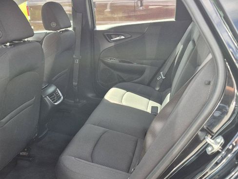 Used 2021 Chevrolet Malibu LT w/ Redline Edition FWD image 7
