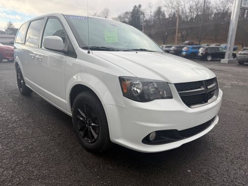 Certified 2020 Dodge Grand Caravan GT image 5