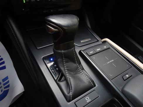 Used 2019 Lexus ES 350 w/ Premium Package FWD image 19