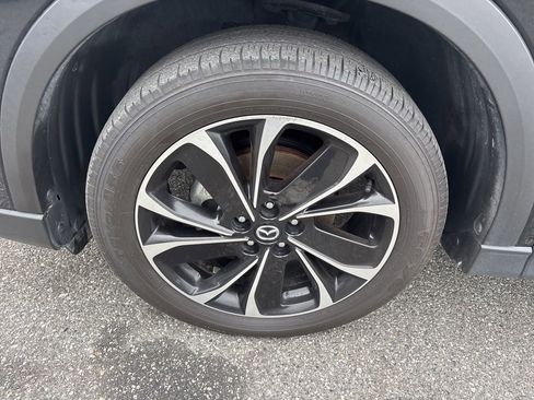 Used 2023 MAZDA CX-5 AWD 2.5 S w/ Premium Package image 11