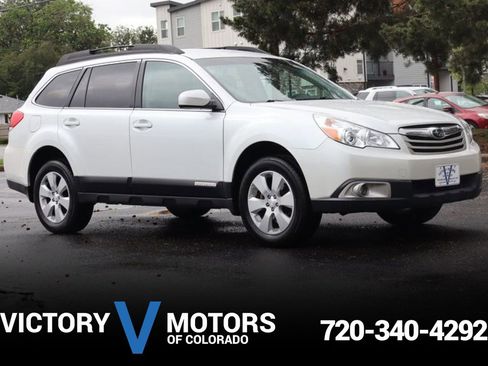 Used 2011 Subaru Outback 2.5i Premium w/ All-Weather Pkg AWD/4WD image 1