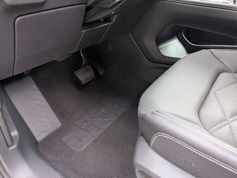 Used 2026 Volkswagen Atlas SE FWD image 15