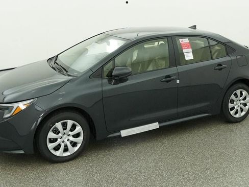 New 2026 Toyota Corolla LE FWD image 2